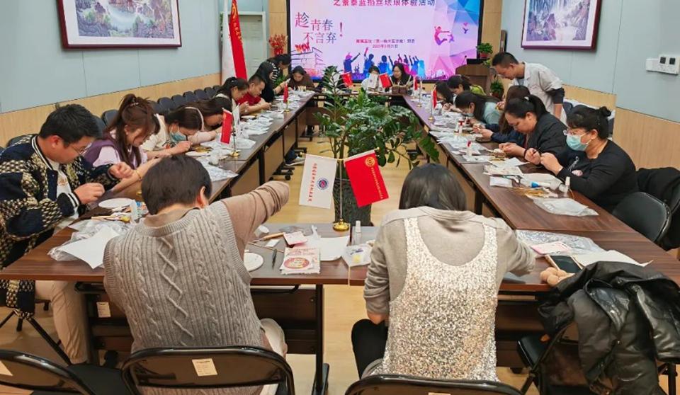 青年之家｜医院（第一临床医学院）团委举办青年夜校第一期——掐丝珐琅体验活动