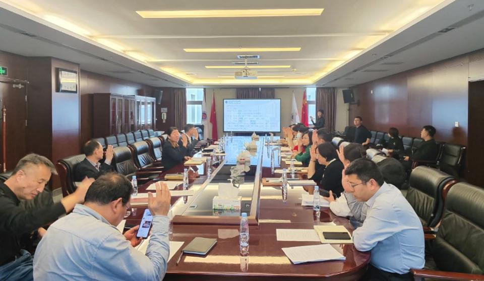 医院新闻｜医院召开2025年国有资产管理委员会及采购工作领导小组首次会议